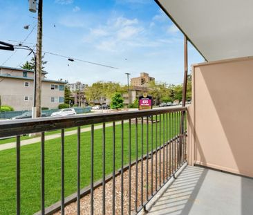 Colonial House Apartments - 1 Bedroom - Photo 3