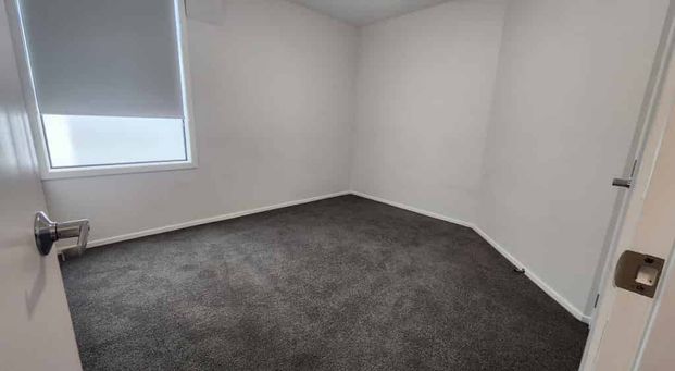 Prime Location - Photo 1