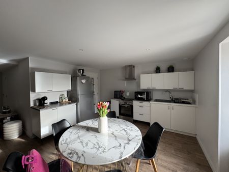 Location Appartement 3 pièces 65m² BLETTERANS 39140 - Photo 4