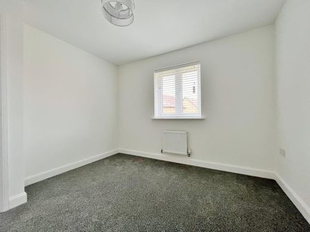3 bedroom detached house to rent - Photo 4
