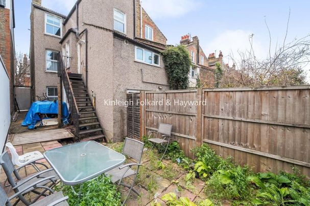 4 bedroom property to rent - Photo 1