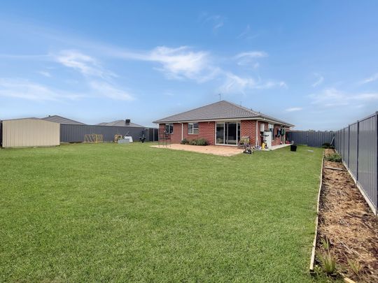 25 Donegal Drive, Alfredton - Photo 1