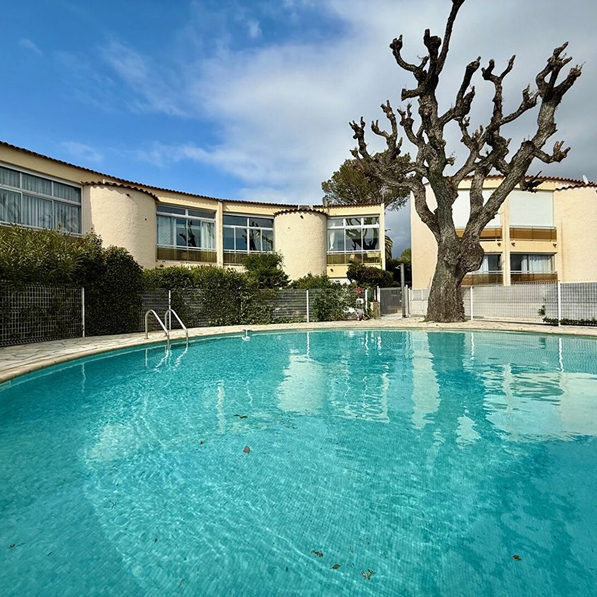 Studio secteur golfe de Valescure, - Photo 1