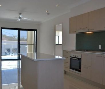 Unit 4/255 Wynnum Road, - Photo 4