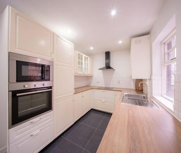 3 bedroom terraced house to rent - Photo 4