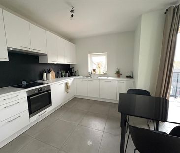 Op zoek naar een lichtrijk appartement met twee slaapkamers in Oude... - Foto 2