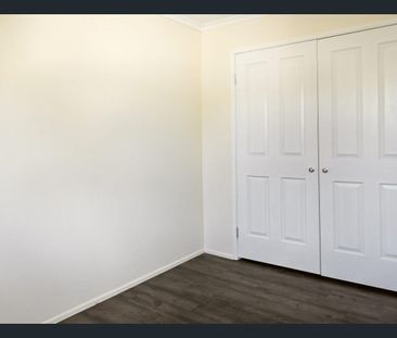 TWO BEDROOM UNIT IN CENTRAL LOCATION! - Photo 3