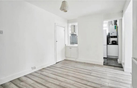 4 bedroom house to rent - Photo 3