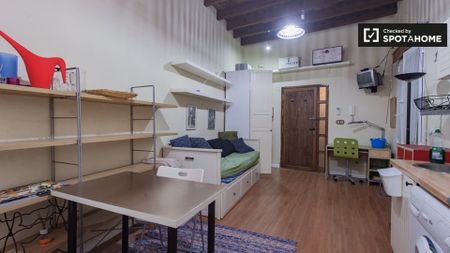 seville, Andalusia 41003 - Photo 4