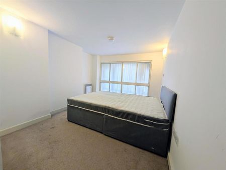 2 bedroom apartment to rent - Photo 4