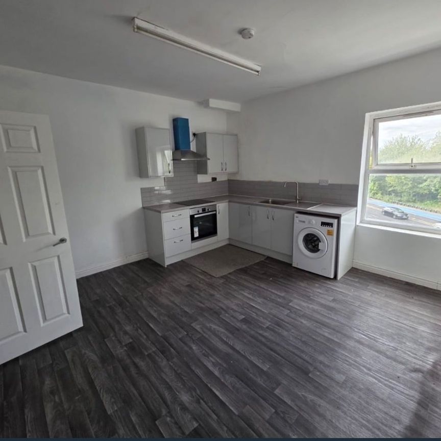 1 Bed Flat, Dudley Road, B18 - Photo 1