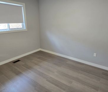 For Lease - 632 Beach Boulevard, Hamilton, Ontario - Photo 1
