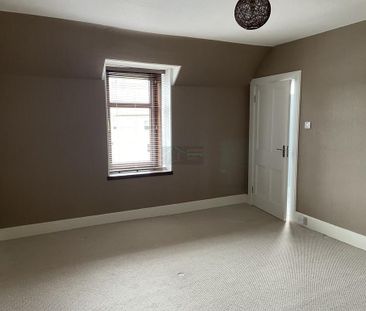 2 bedroom semi-detached house to rent - Photo 6