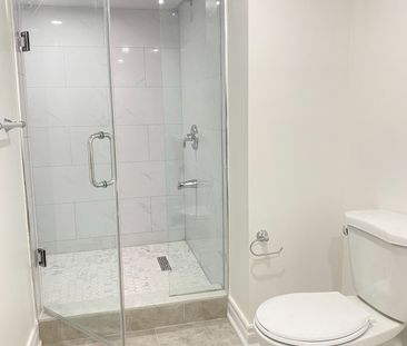 For Lease - 58 Briarfield Avenue, East Gwillimbury, Ontario - Photo 2