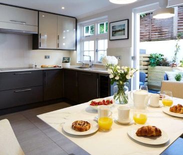 3 bedroom terraced house to rent - Photo 4