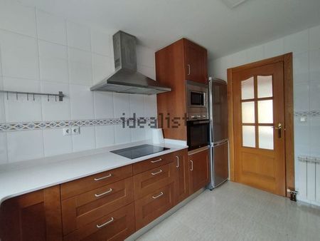 Alquiler de chalet adosado en Central (la) - Photo 3