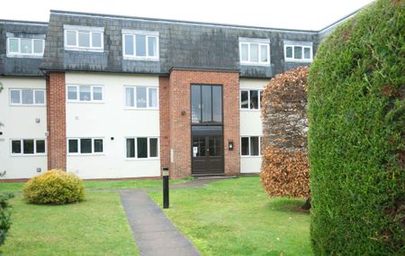 2 bedroom ground floor flat to rent - Photo 4