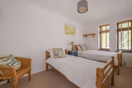 3 bedroom terraced house to rent - Photo 4