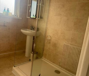 1 bedroom property to rent - Photo 2