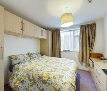 Lyndhurst Road, Landford - Photo 4