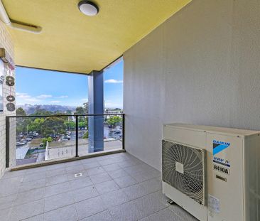 Modern Apartment in a Convenient Location - Photo 4