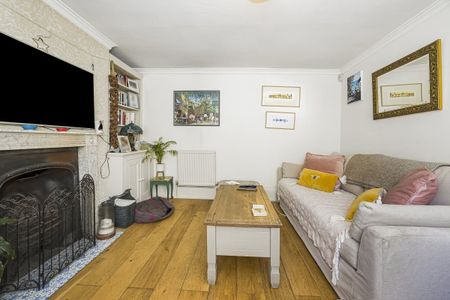 4 bedroom terraced house to rent - Photo 3
