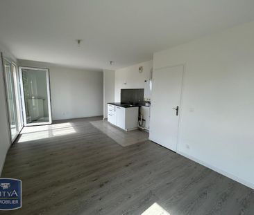 Location Appartement 2 pièces 46m² CORBEIL ESSONNES 91100 - Photo 2
