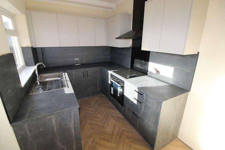 Stanton Road, Staffordshire, Burton Upon Trent, DE15 - Photo 2