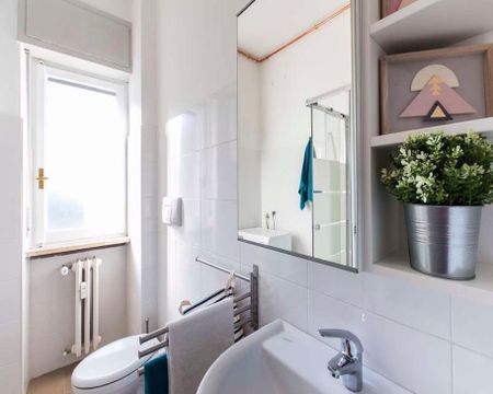 Via Pasquale Fornari, Milan, Lombardy 20146 - Photo 5