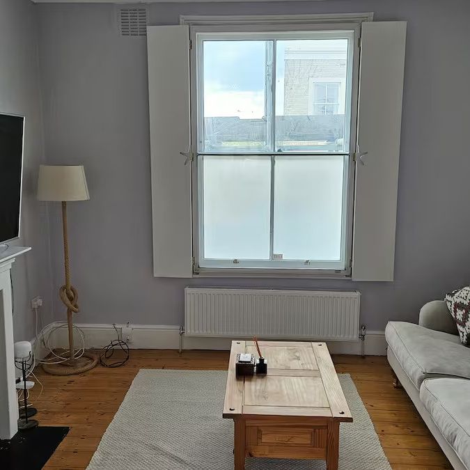 4 Bed Terraced House, Wandsworth Road, SW8 - Photo 1