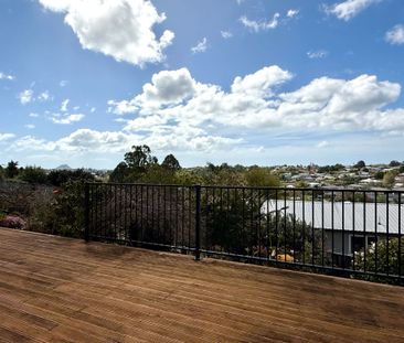 Elevated and peaceful, with Mount views from your deck - Photo 3