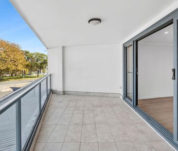 Beachside & Lakeside Living - Photo 6