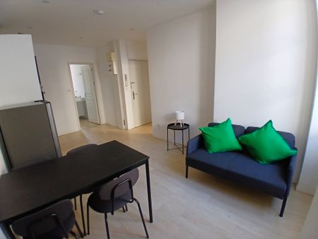 Location Appartement 2 pièces 30m² MONTMORILLON 86500 - Photo 3