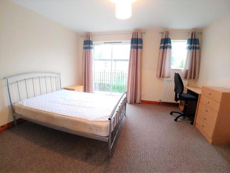 3 bedroom private hall to rent - Photo 2