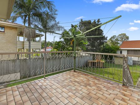 1 Delan Street, Chermside West QLD 4032 - House For Rent | Domain - Photo 5