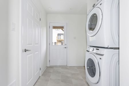 For Lease - 23 Greig Street, Brantford, Ontario - Photo 4