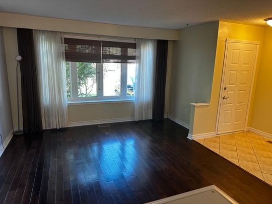 For Lease - 597 UPPER PARADISE Road, Hamilton, Ontario - Photo 1