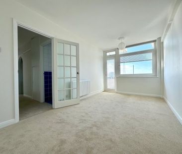 Furze Hill, Hove, BN3 1PG 1 bedroom flat to rent - Photo 2