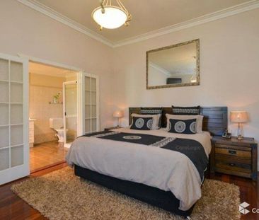 This prominently positioned family home magically combines old worl... - Photo 5