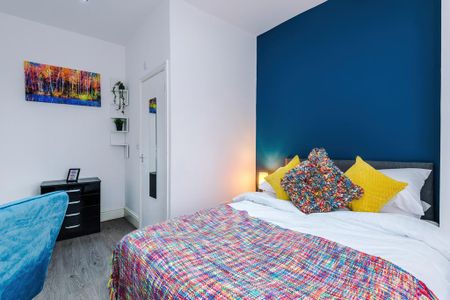 5 bedroom end of terrace house to rent - Photo 4