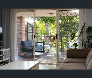 2/2 Acorn Lane, Robina, Qld 4226 - Photo 2