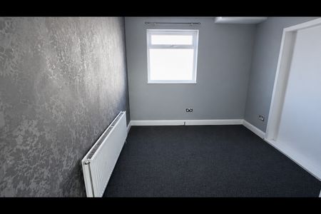 Room in a Shared House, Foundry Lane, SO15 - Photo 4