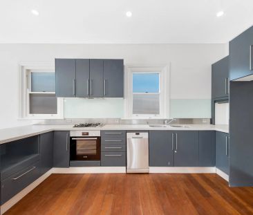 Charming Cammeray Home with Space, Style & Convenience - Photo 6