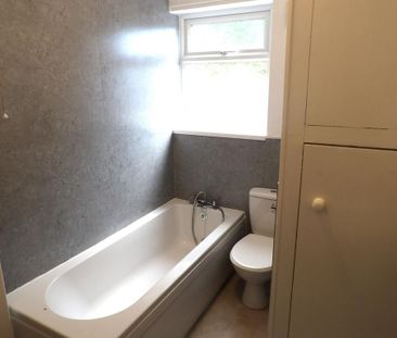 1 bedroom ground floor flat to rent - Photo 2