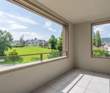 Moderne 3.5-Zimmer-Wohnung mit Balkon und schöner Aussicht in Uzwil - Photo 3