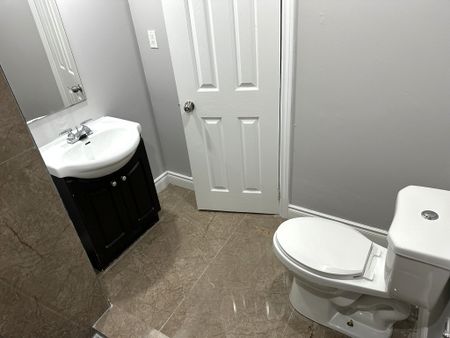 For Lease - 72 Four Seasons Circle Unit# BASEMENT, Brampton, Ontario - Photo 2