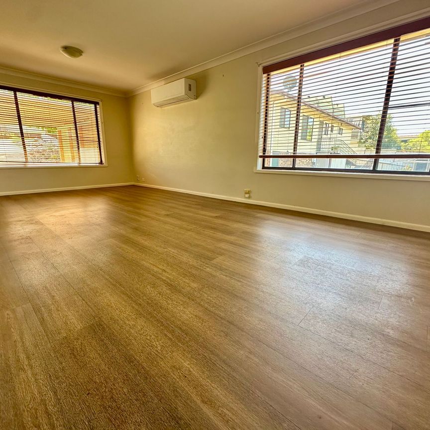 Convenient Cul-de-sac Living - Photo 1