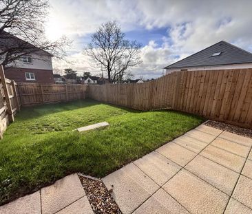 3 bedroom semi-detached house to rent - Photo 1