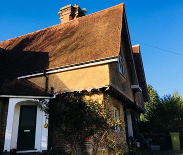 2 bedroom semi-detached house to rent - Photo 5
