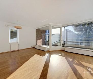 Appartement te huur in Ukkel voor € 1.700 met 2 slaapkamers - Photo 1